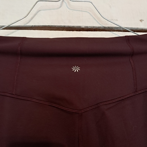 Athleta Elation Straight Leg Pant Spiced Cabernet Size Medium Petite #981680 - Picture 6 of 10